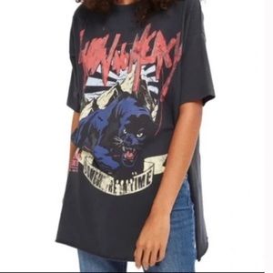 TOPSHOP distressed oversized graphic t, “Show No Mercy” size: US 2, UK 6, EUR 34